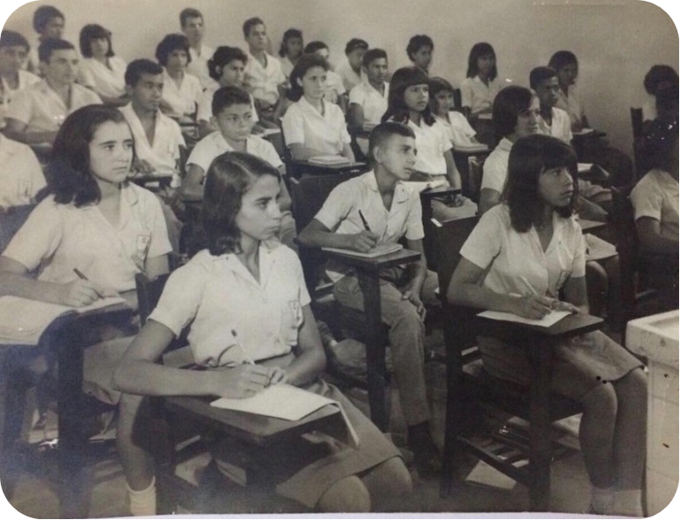 Primeira turma do Ginásio Industrial de Petrolina (1965).